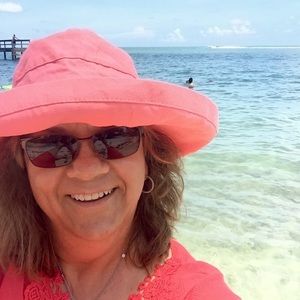 Meet your Posher, Donna